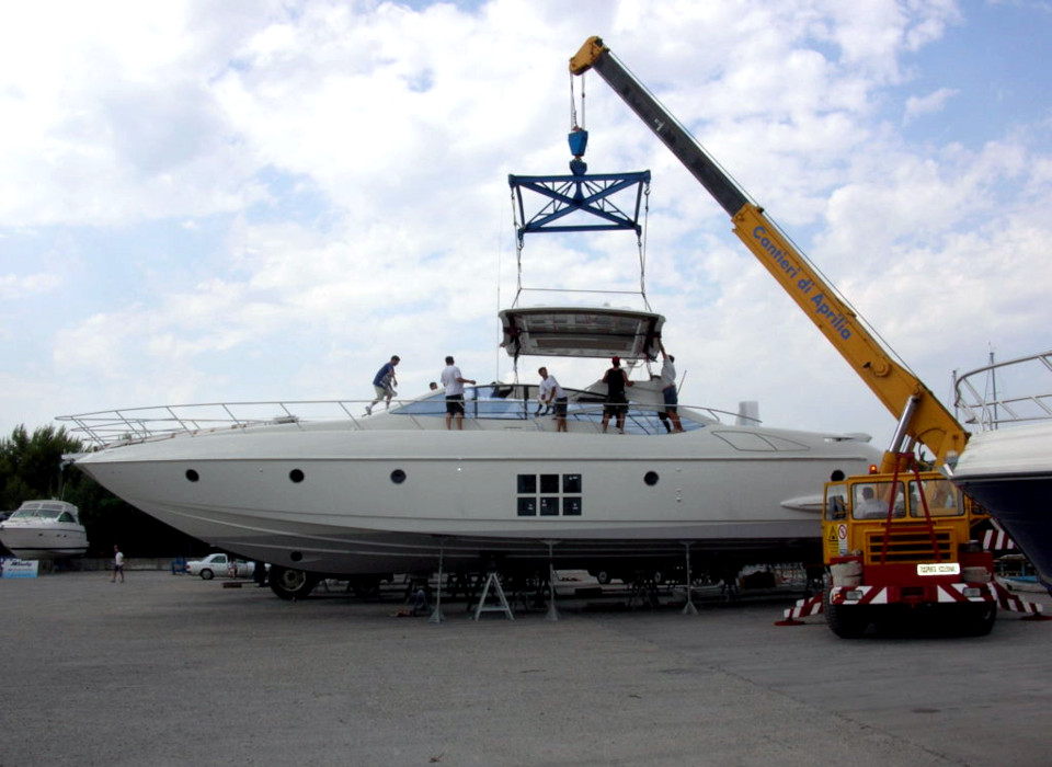 cantieri-aprilia-barca-960x700